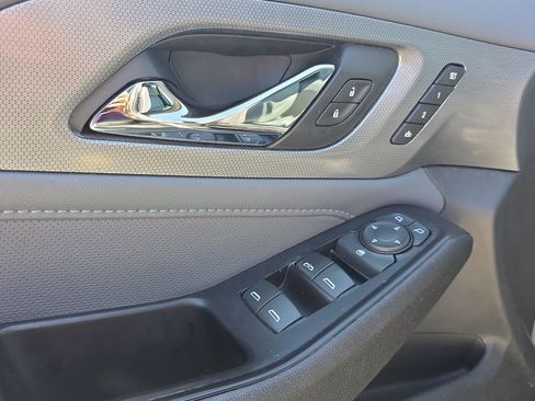 Used 2020 Chevrolet Traverse Premier w/ LPO, Floor Liner Package FWD image 11