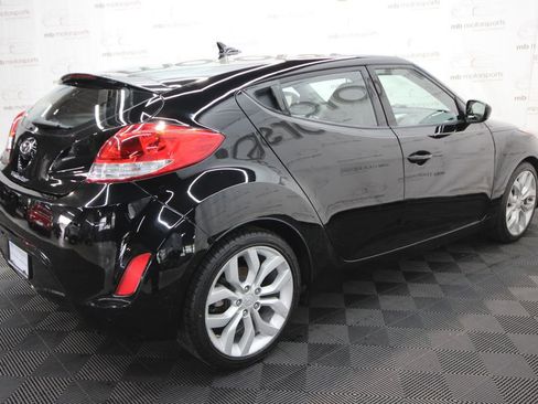 Used 2015 Hyundai Veloster w/ Option Group 02 FWD image 8