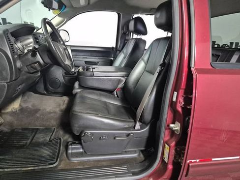 Used 2013 Chevrolet Silverado 2500 LT w/ Suspension Package, Off-Road AWD/4WD image 9