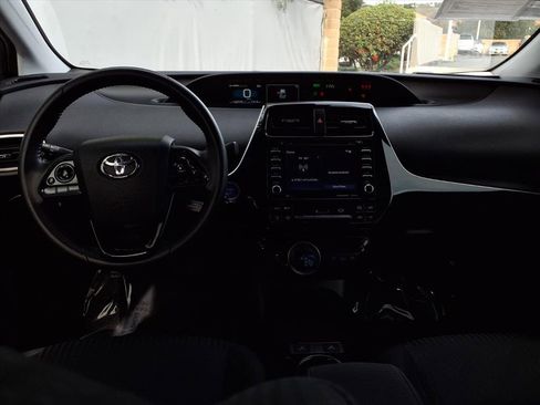 Used 2021 Toyota Prius Prime LE w/ Carpet Mat Package (TMS) image 18