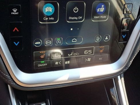 Used 2025 Subaru Outback Premium AWD/4WD image 15