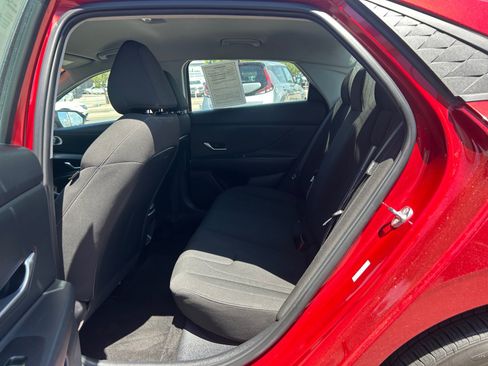 Certified 2024 Hyundai Elantra SEL FWD image 25
