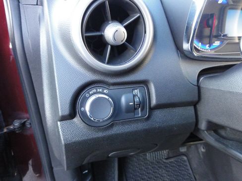 Used 2016 Chevrolet Trax LT AWD/4WD image 27