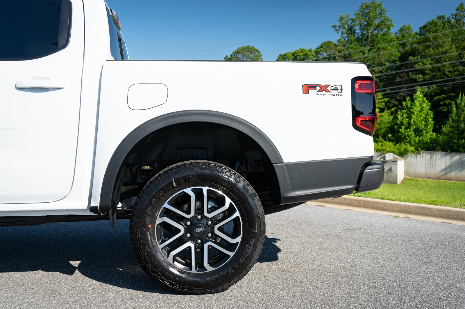 New 2026 Ford Ranger Lariat w/ FX4 Off-Road Package AWD/4WD image 6