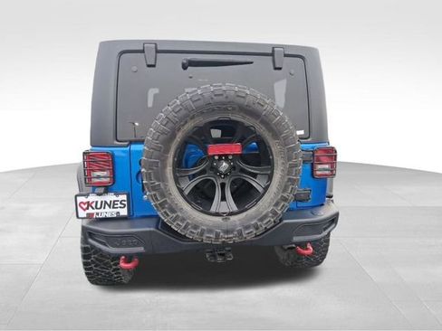 Used 2016 Jeep Wrangler Rubicon AWD/4WD image 8