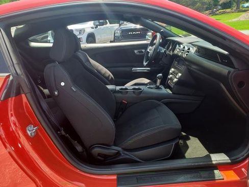 Used 2020 Ford Mustang Coupe image 11