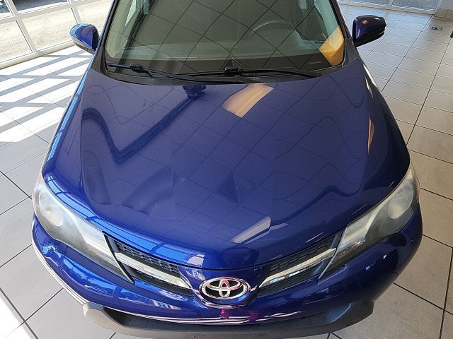 Used 2014 Toyota RAV4 XLE AWD/4WD image 4