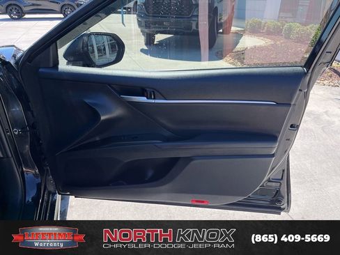Used 2023 Toyota Camry SE image 28