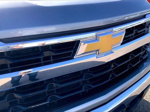 Used 2025 Chevrolet Silverado 1500 LT image 36