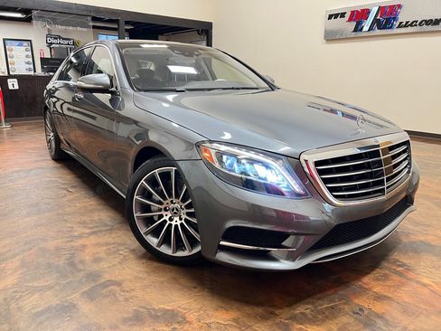 Used 2017 Mercedes-Benz S 550 Sedan image 1