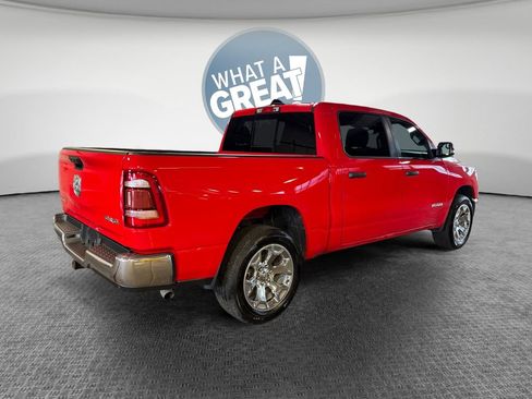 Used 2023 RAM 1500 Big Horn AWD/4WD image 3