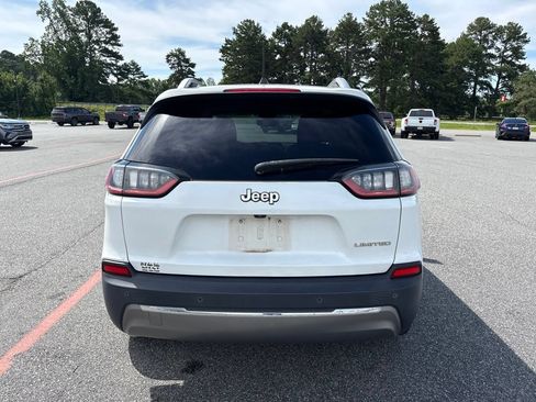 Used 2019 Jeep Cherokee Limited FWD image 7