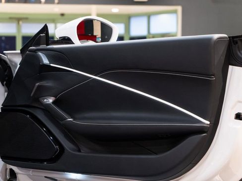 Used 2025 Ferrari Roma Spider image 43