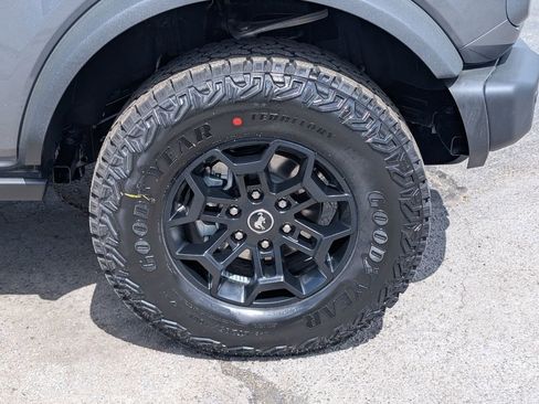 New 2026 Ford Bronco Badlands AWD/4WD image 18