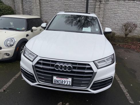 Used 2019 Audi Q5 2.0T Premium Plus w/ Premium Plus Package image 11