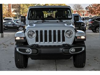 Used 2020 Jeep Wrangler Unlimited Sahara video 2