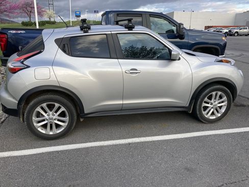 Used 2016 Nissan Juke SV image 7