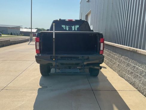 Used 2021 Ford F350 Platinum w/ Tremor Off-Road Package image 26