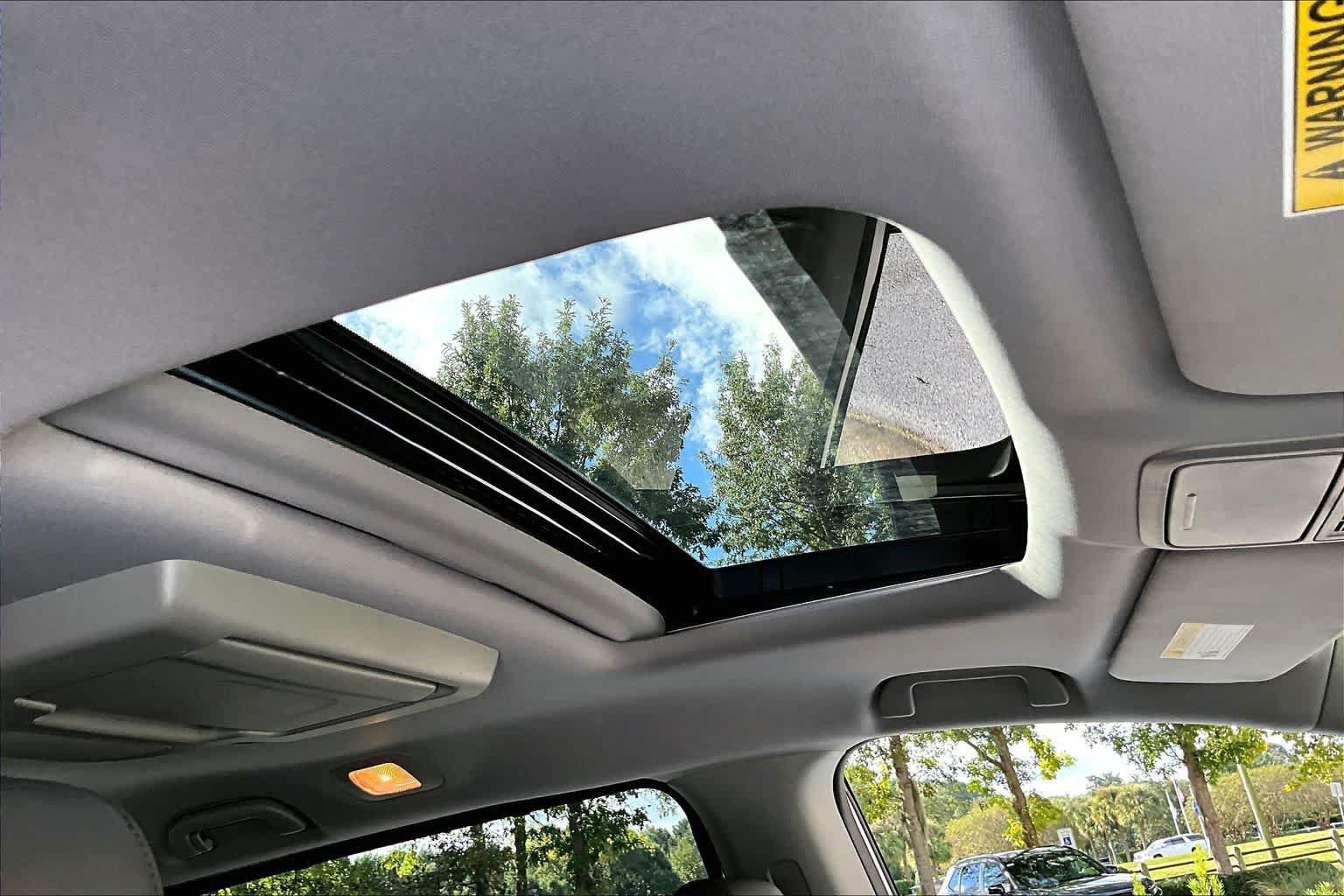 Used 2019 Honda Odyssey Elite image 14
