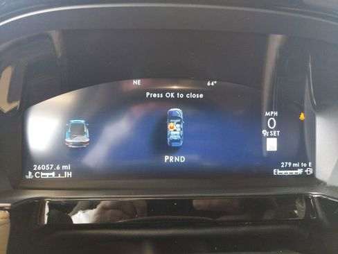 Used 2025 Lincoln Corsair AWD w/ Equipment Group 101A image 27