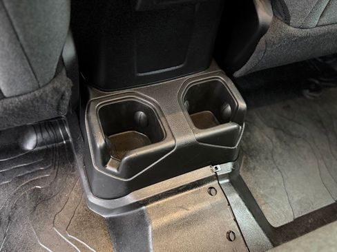 Used 2024 Jeep Gladiator Sport image 7