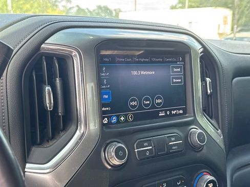 Used 2022 Chevrolet Silverado 1500 RST w/ Safety Package AWD/4WD image 18