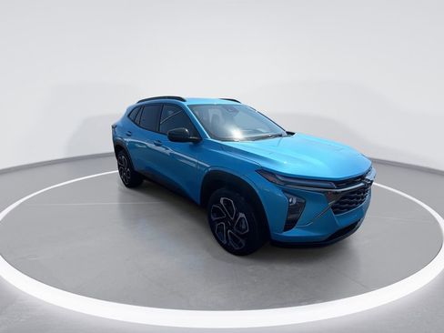 New 2026 Chevrolet Trax RS w/ Driver Confidence Package image 2