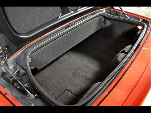 Used 2011 Chevrolet Corvette Grand Sport w/ Preferred Equipment Group RWD image 18