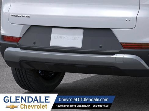 New 2026 Chevrolet TrailBlazer LT w/ LT Cold Weather Package FWD image 14