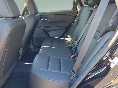 New 2026 Nissan Rogue SV FWD image 10