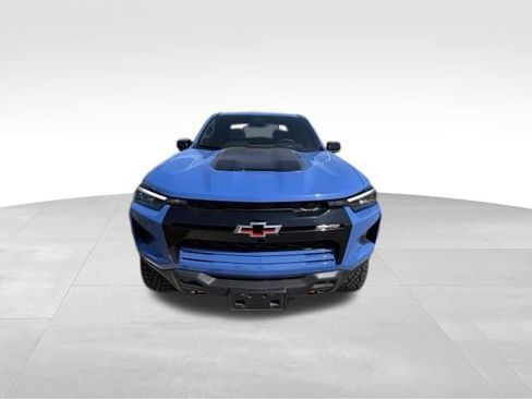 Certified 2025 Chevrolet Colorado ZR2 w/ Technology Package AWD/4WD image 2