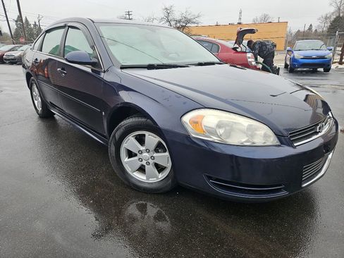 Used 2009 Chevrolet Impala LT w/ Luxury Edition Package image 3
