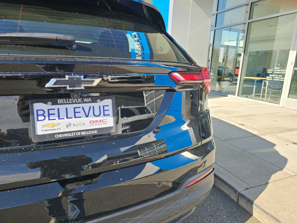 New 2027 Chevrolet Bolt LT w/ Comfort Package FWD image 17