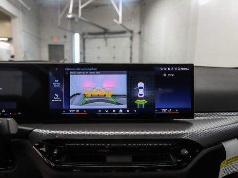 Used 2025 BMW M240i xDrive M240i w/ Premium Package image 18