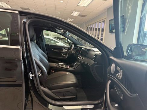 Used 2019 Mercedes-Benz E 300 Sedan image 10