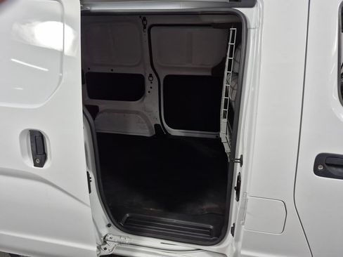 Used 2021 Nissan NV200 S FWD image 25