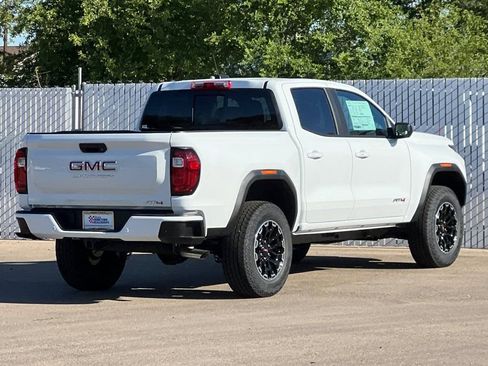 New 2026 GMC Canyon AT4 AWD/4WD image 4