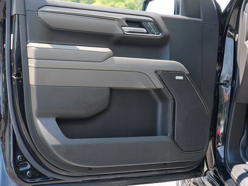 Certified 2025 Chevrolet Silverado 1500 ZR2 w/ Technology Package AWD/4WD image 15