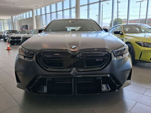 New 2027 BMW M5 Touring AWD/4WD image 4