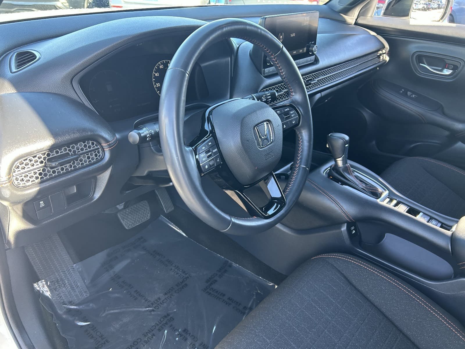 Certified 2025 Honda HR-V Sport image 21