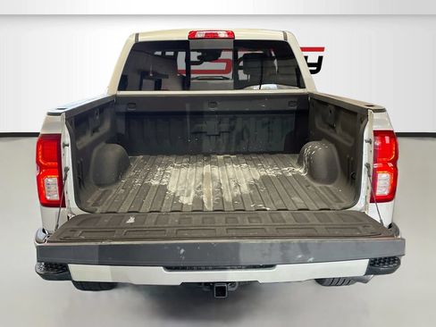Used 2018 Chevrolet Silverado 1500 High Country AWD/4WD image 27