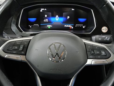 Used 2024 Volkswagen Jetta SE FWD image 15