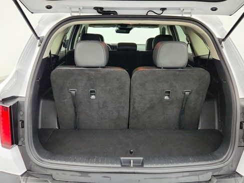 Used 2022 Kia Sorento S image 22