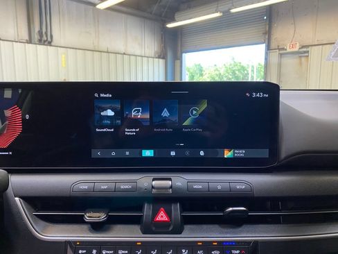 Used 2025 Kia K4 FWD image 39