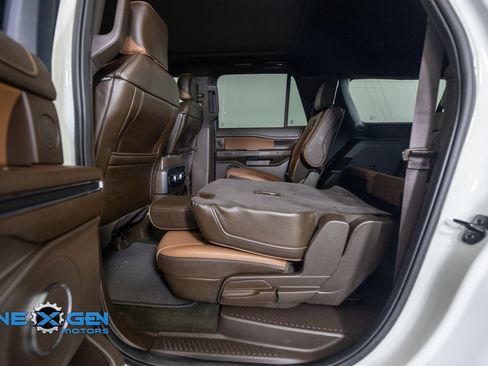 Used 2024 Ford Expedition Max King Ranch AWD/4WD image 30
