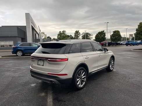 Used 2021 Lincoln Corsair Standard w/ Premium Package image 8