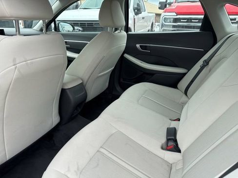 Used 2025 Hyundai Sonata SEL FWD image 10