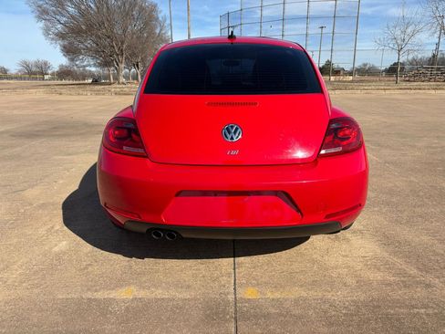 Used 2013 Volkswagen Beetle TDI image 25