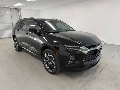 Used 2021 Chevrolet Blazer RS w/ Enhanced Convenience Package image 3
