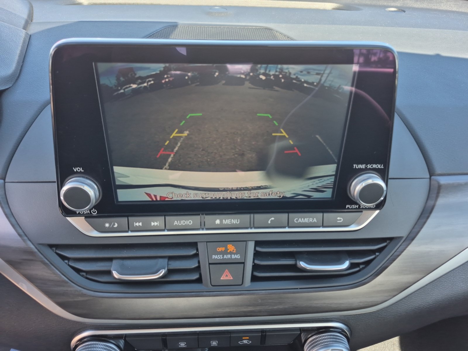 Used 2025 Nissan Altima 2.5 SV FWD image 29